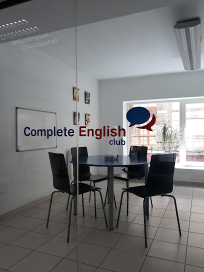 Complete English Club SL