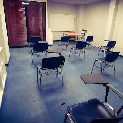 EnglishTM Language School