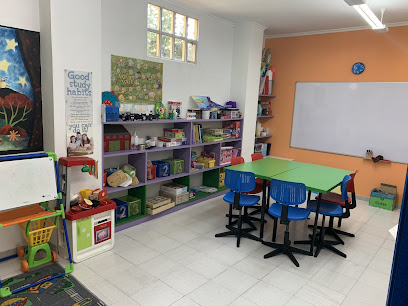 Hienglish School